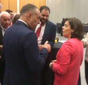 Ignacio Rubio con el Vicepresidente Soraya Saenz de Santamaría en Jornadas Conectados al futuro