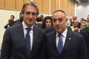 Ignacio Rubio con el ministro de Fomento Íñigo de la Serna Rajoy en Jornadas Conectados al futuro