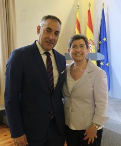 Ignacio Rubio con la Delegada del Gobierno en Cataluña Teresa Cunillera