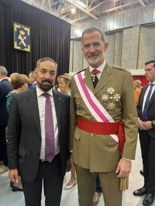 Ignacio Rubio con su Majestad el Rey Felipe VI en el Día de las Fuerzas Armadas